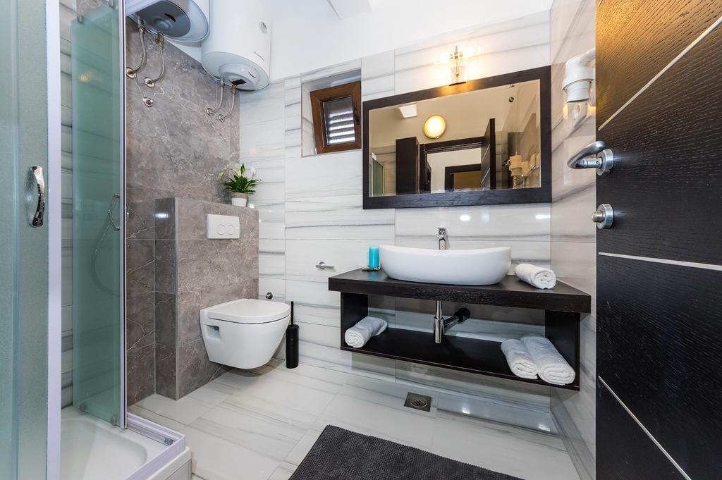 Apartments Draznik Затон Номер фото