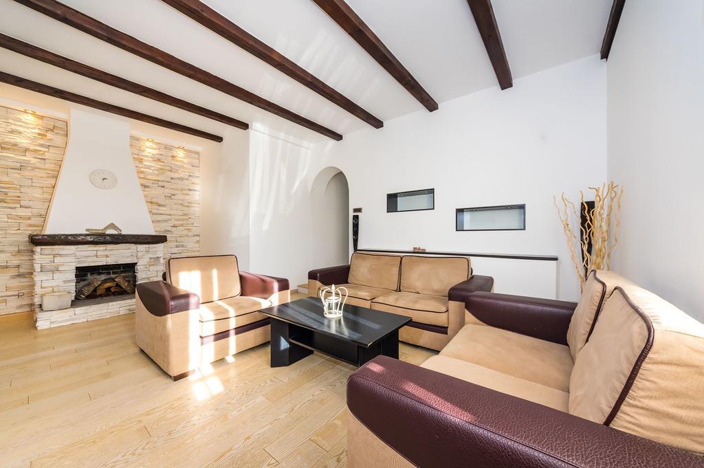 Apartments Draznik Затон Екстер'єр фото