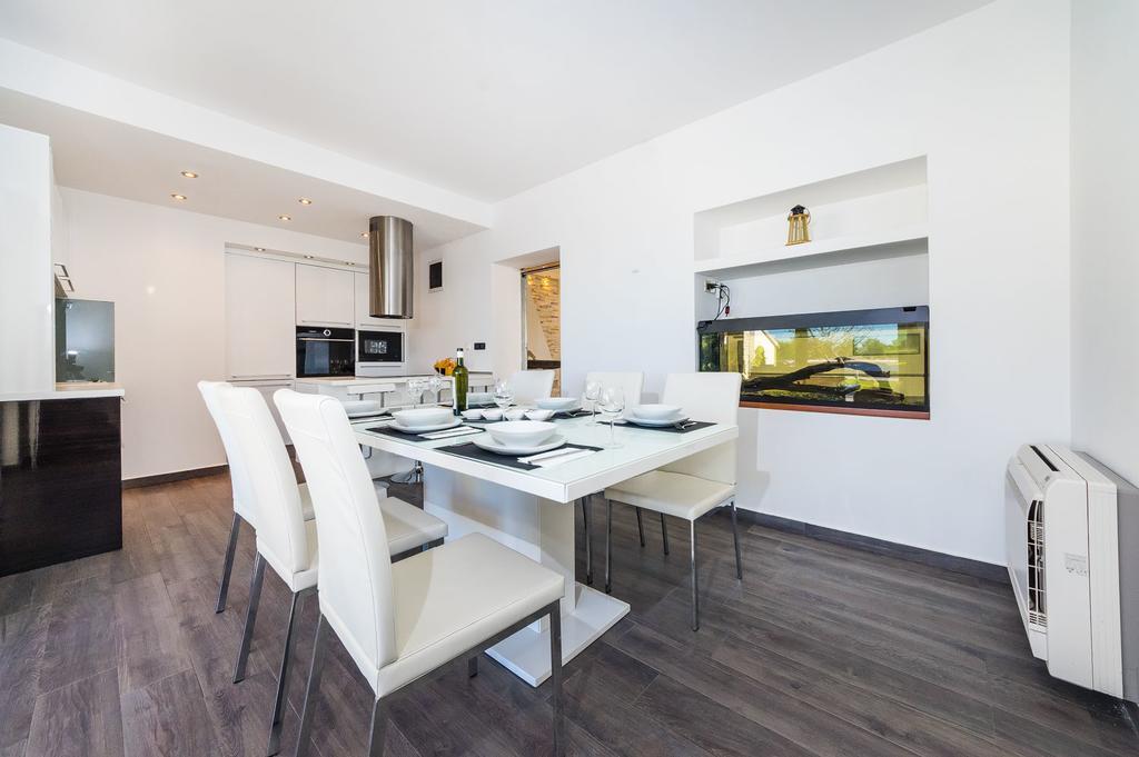 Apartments Draznik Затон Екстер'єр фото