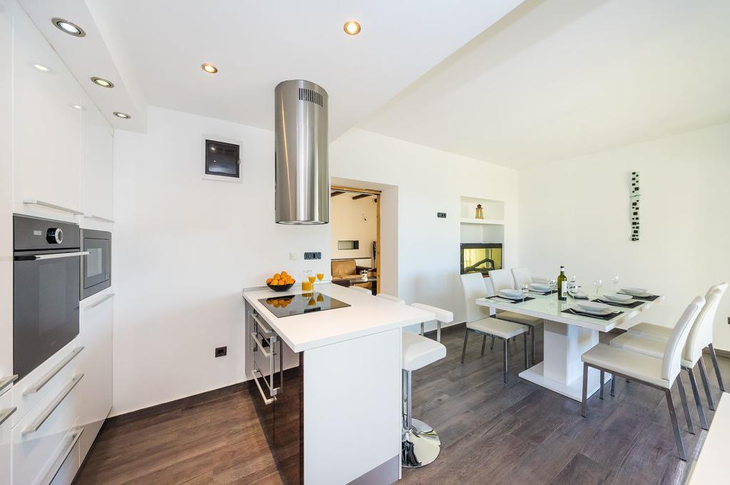 Apartments Draznik Затон Екстер'єр фото